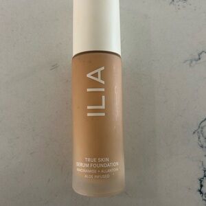 ILIA True Skin Serum Foundation - SF5 SALINA